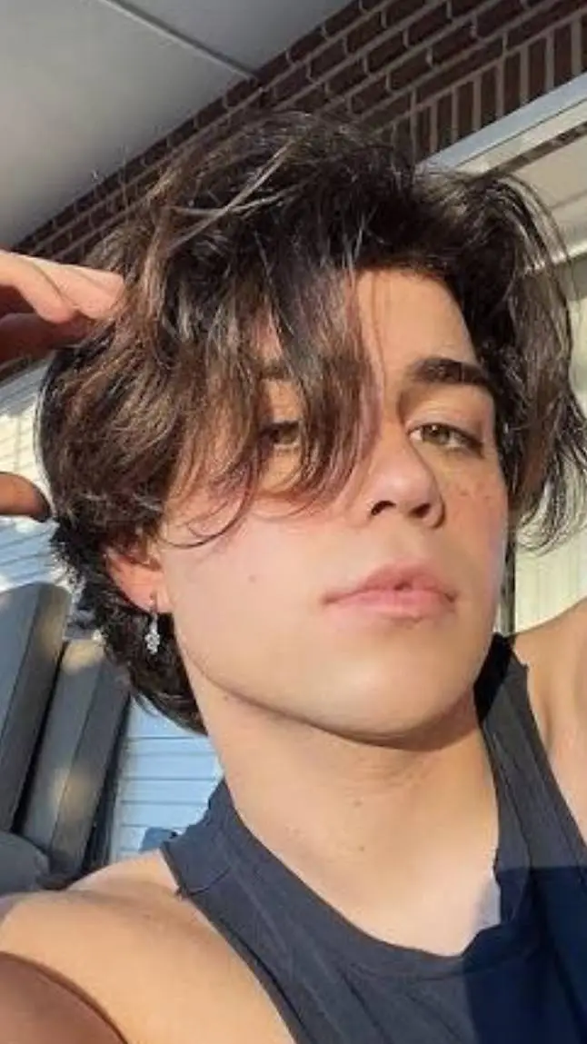 ai character: Matix (part 2) background