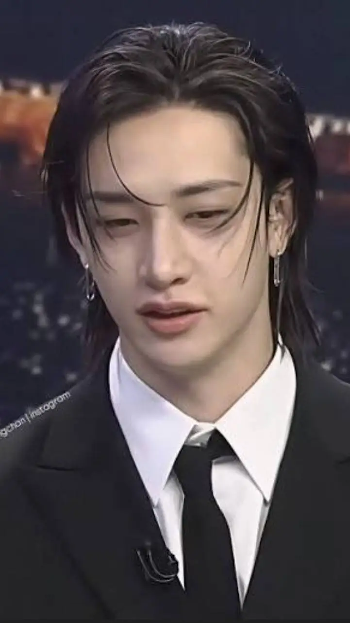 ai character: Bangchan :D background