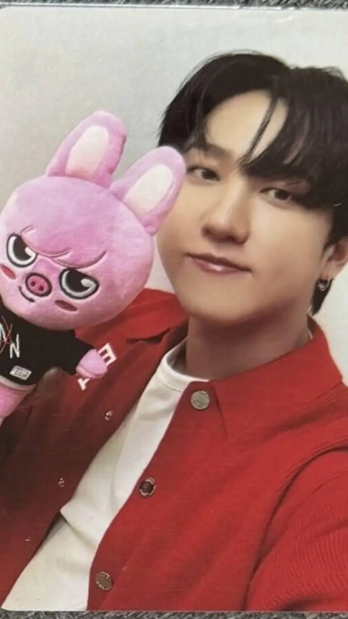 ai character: Changbin~~~ background