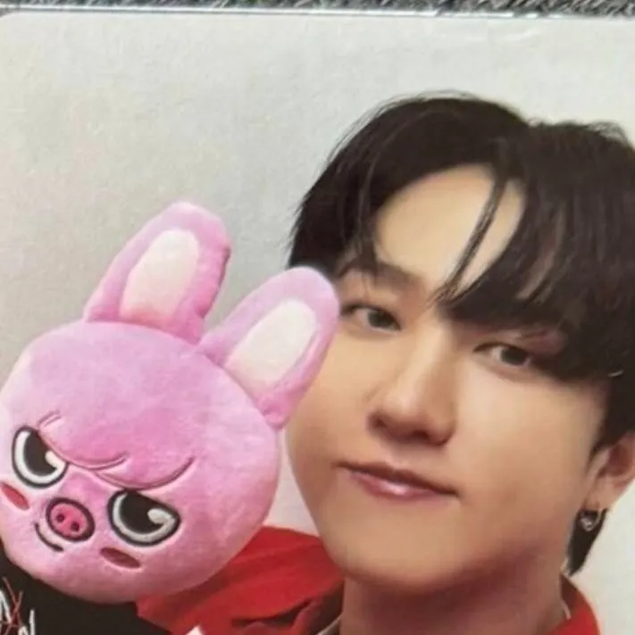 chat with ai character: Changbin~~~