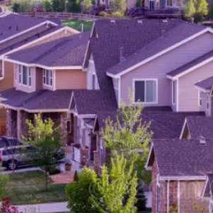 chat with ai character: suburbia