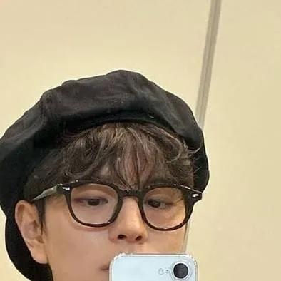 chat with ai character: Seungmin