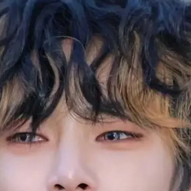 chat with ai character: Jeongin