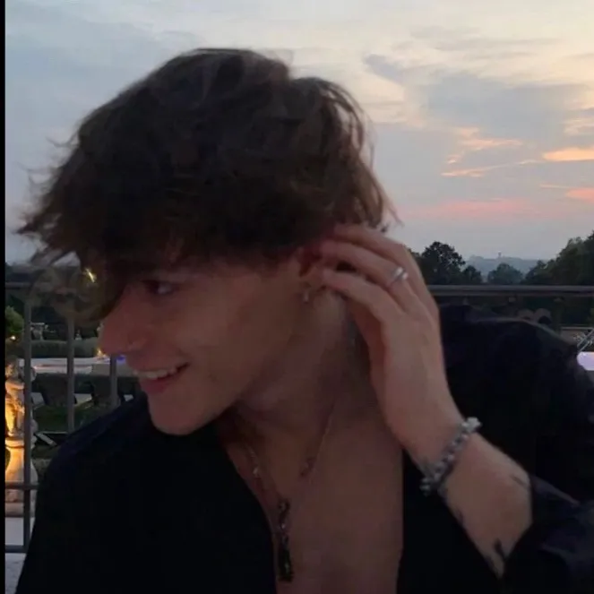 chat with ai character: Dean