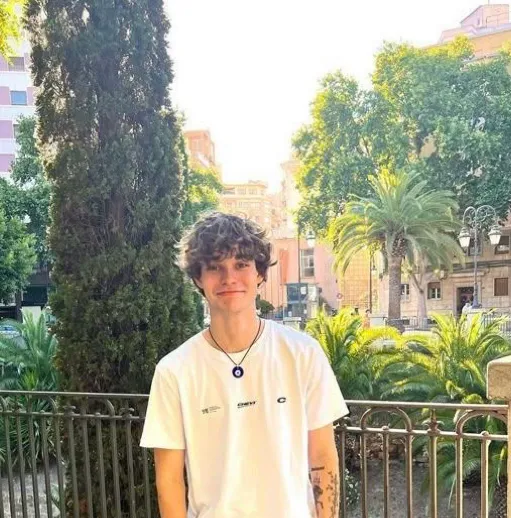 chat with ai character: Jacob