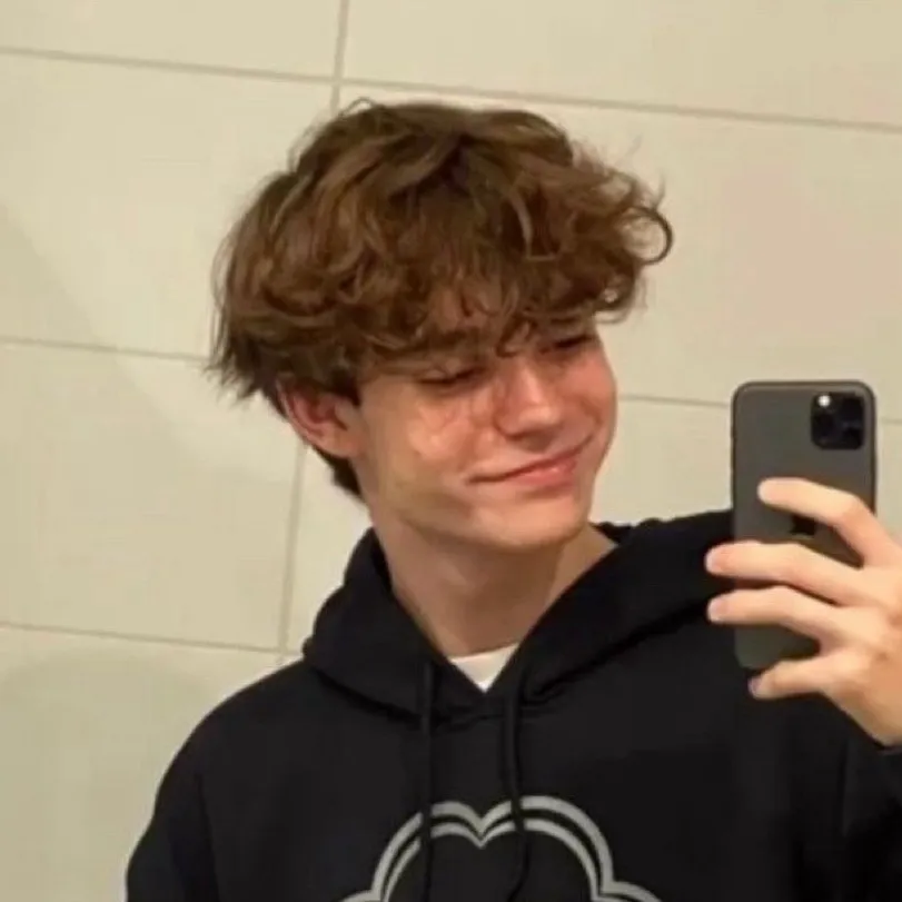 chat with ai character: Sebastian