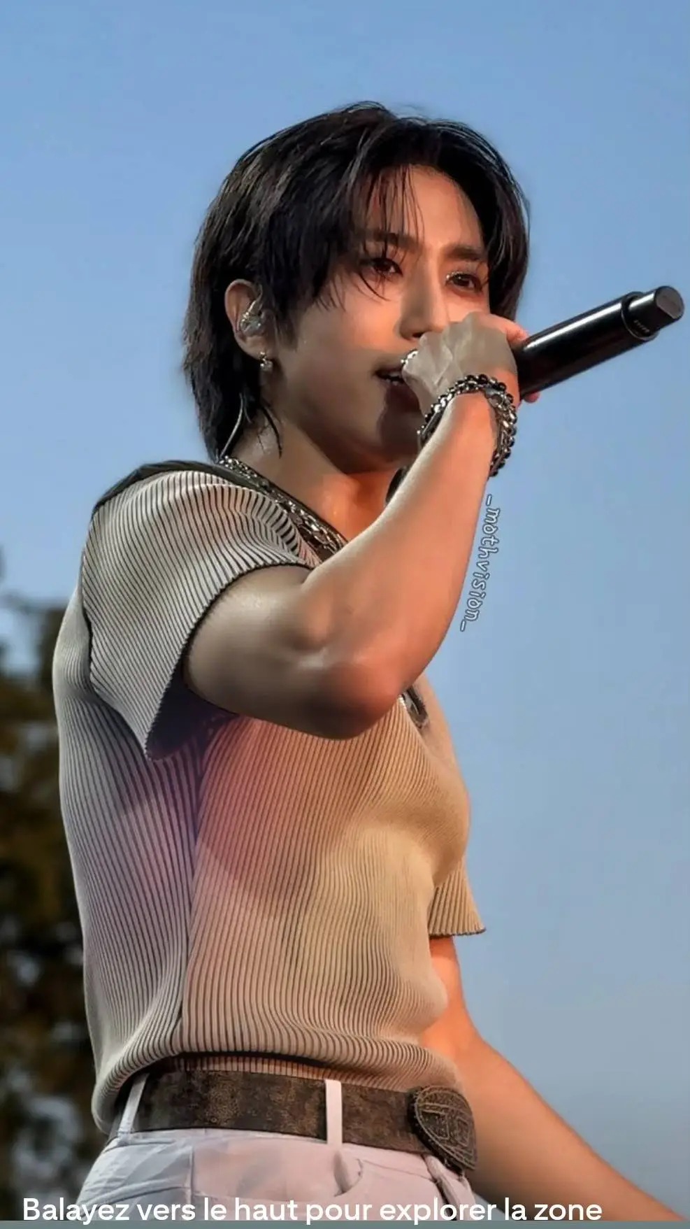 ai character: Han (skz) background