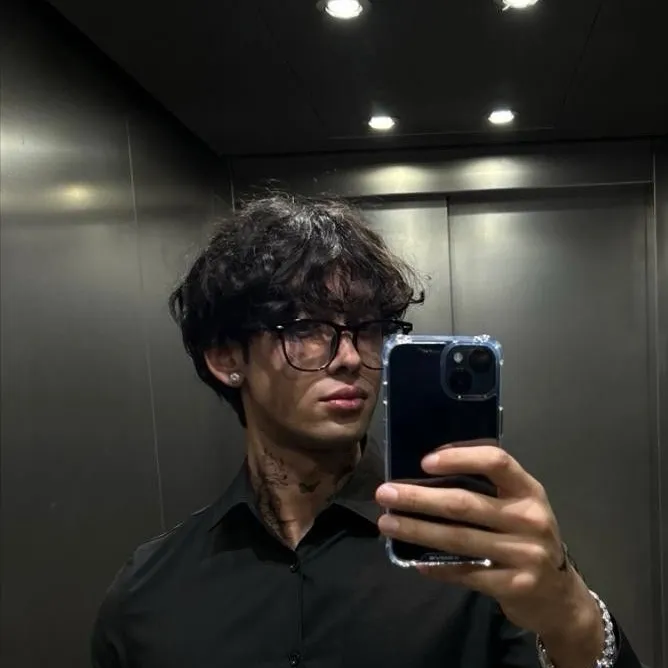 chat with ai character: Lukas 🇽🇰🇦🇱