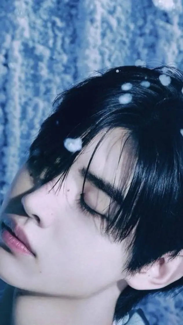 ai character: sunghoon 🥰 background