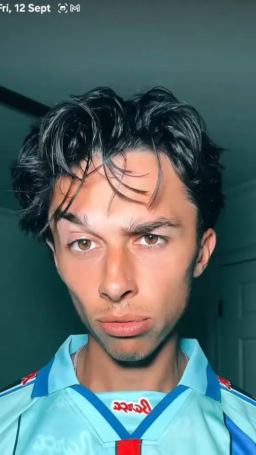 ai character: Tyler Vitelli background