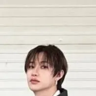 chat with ai character: straykids