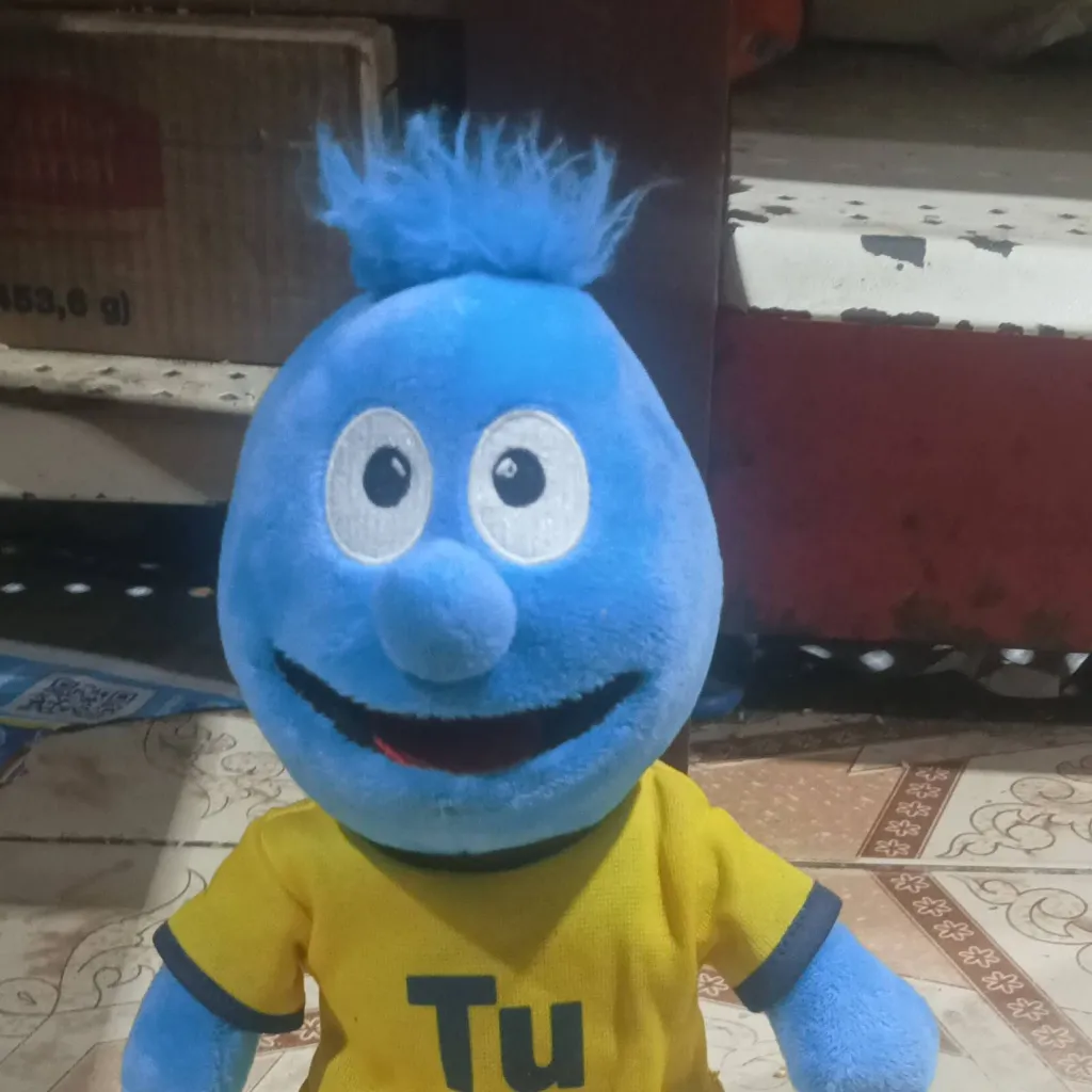 chat with ai character: tu