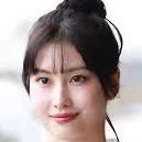 chat with ai character: Momo de twice 