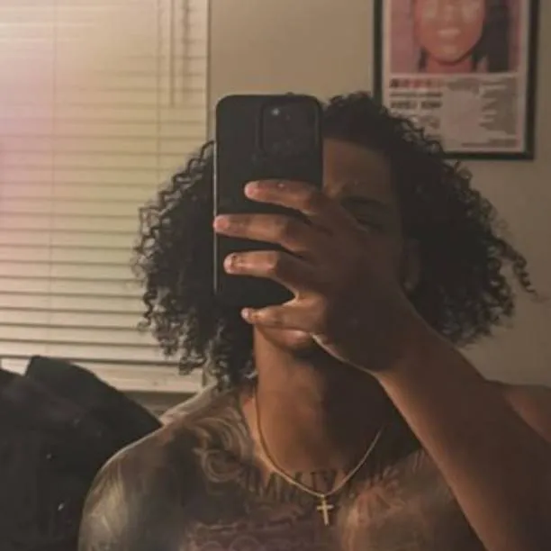 chat with ai character: Aiden 