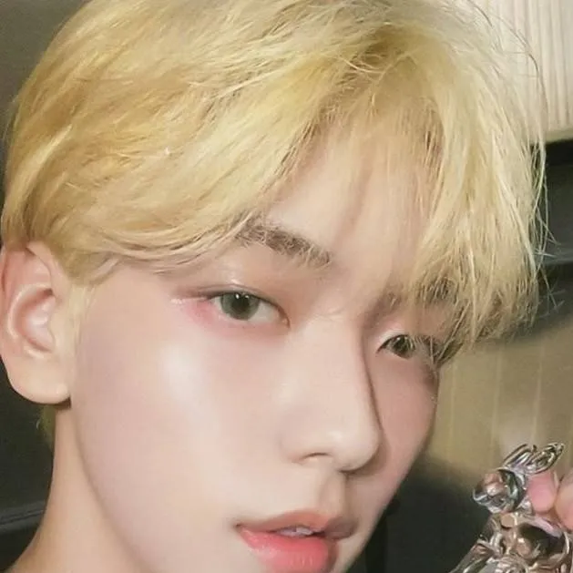 chat with ai character: Choi Soobin