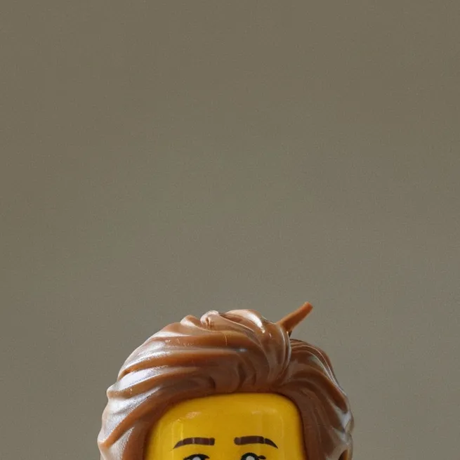 chat with ai character: LEGO