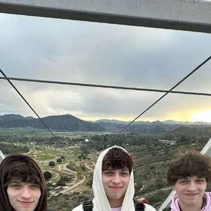 chat with ai character: sturniolo triplets