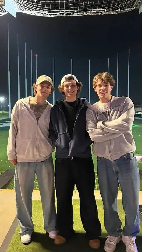 ai character: Sturniolo triplets background