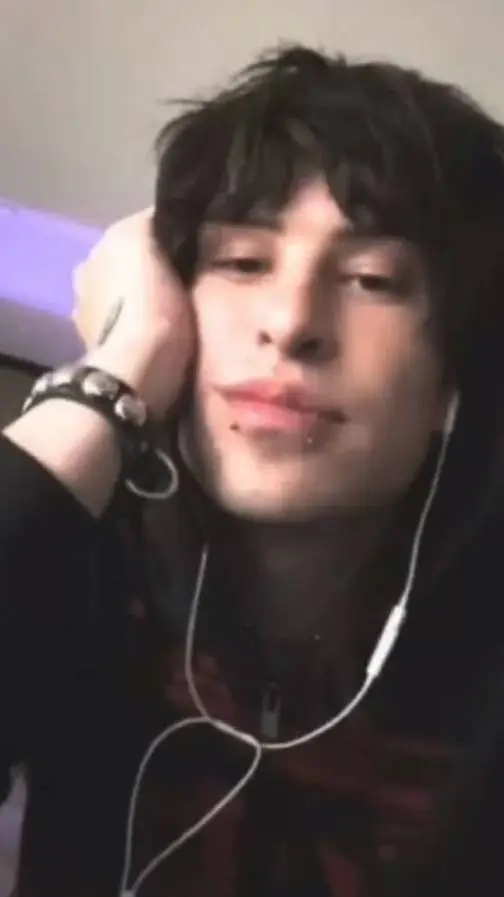 ai character: Jake Webber background