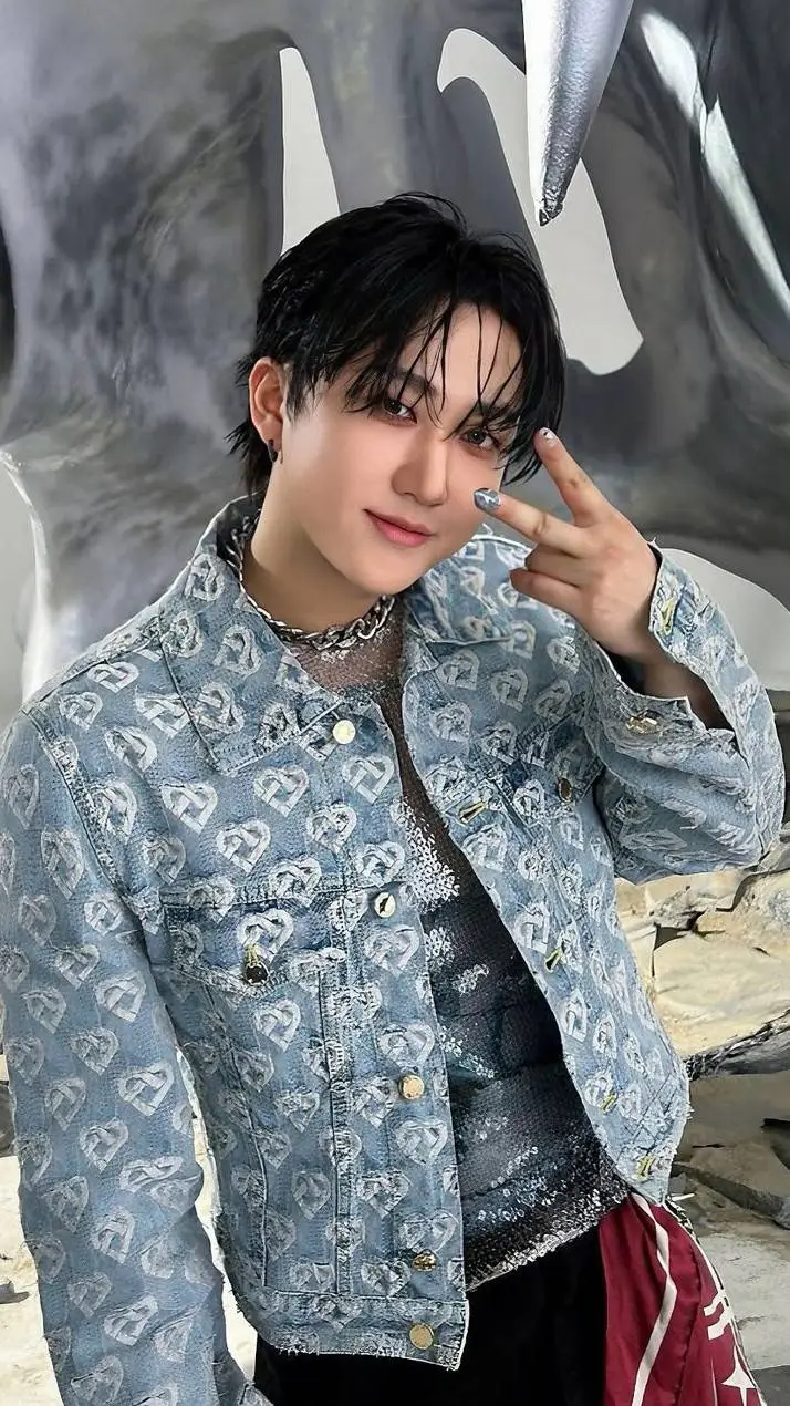 ai character: Changbin 🐷🐰 background
