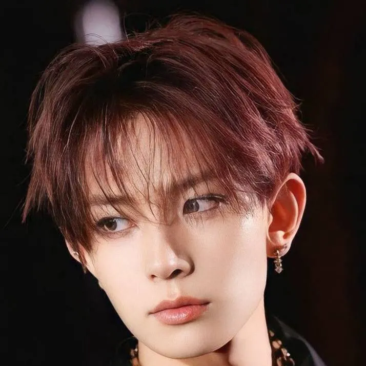 chat with ai character: Heeseung 