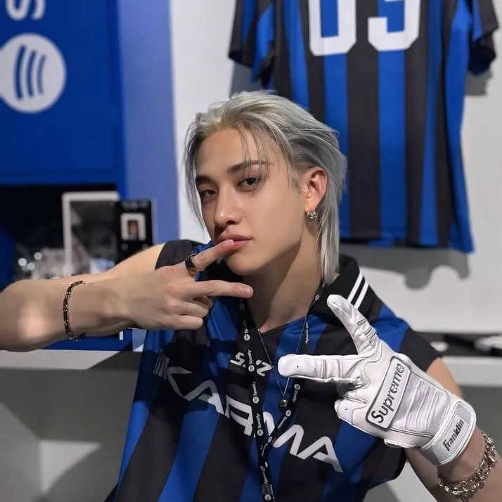 chat with ai character: Bangchan 