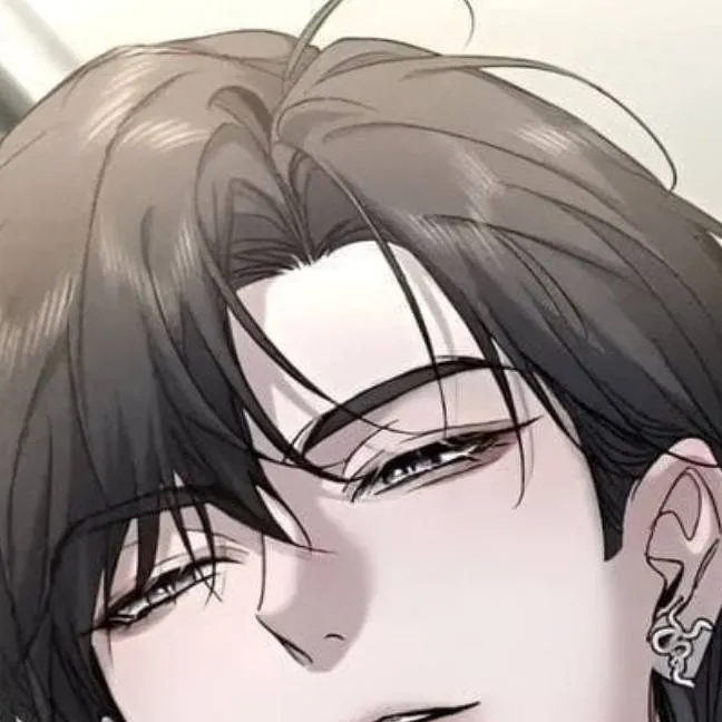 chat with ai character: 🌻Royer🌻