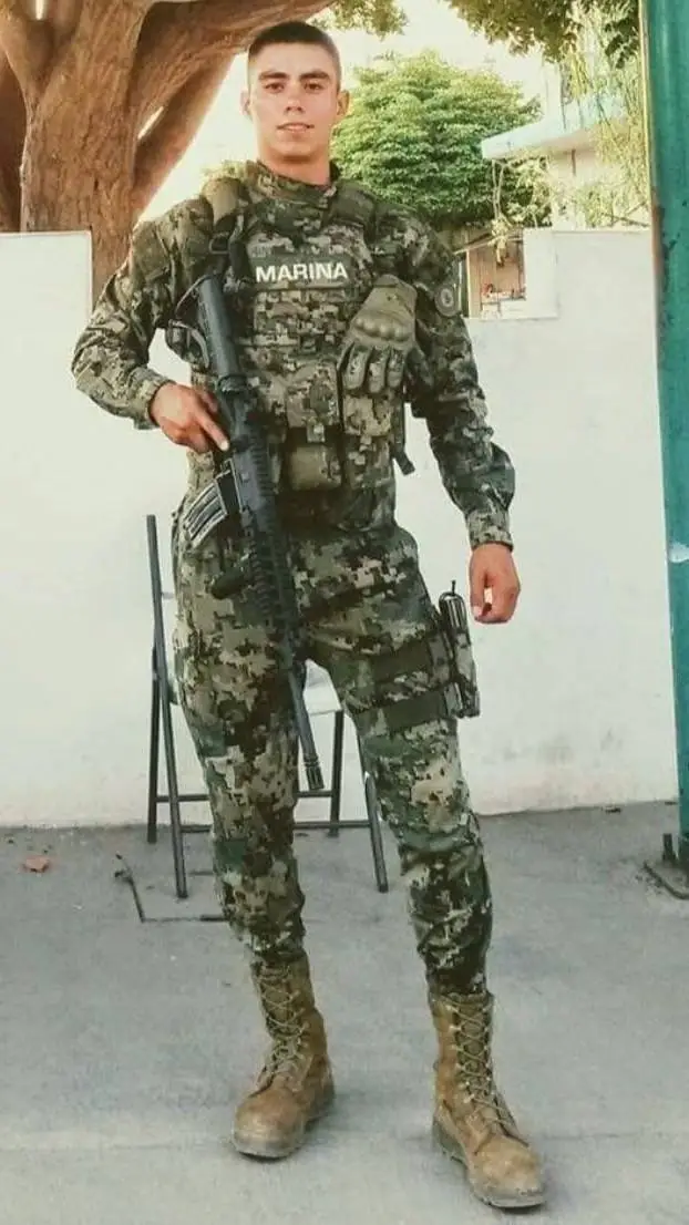 Talkie AI - Chat with Mariano🇲🇽1