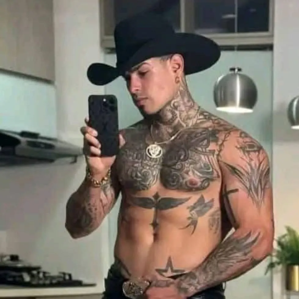 chat with ai character: Mexicano🇲🇽