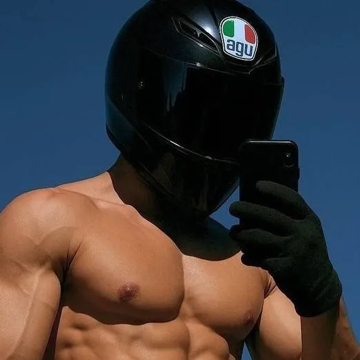 chat with ai character: Biker🏍️ 