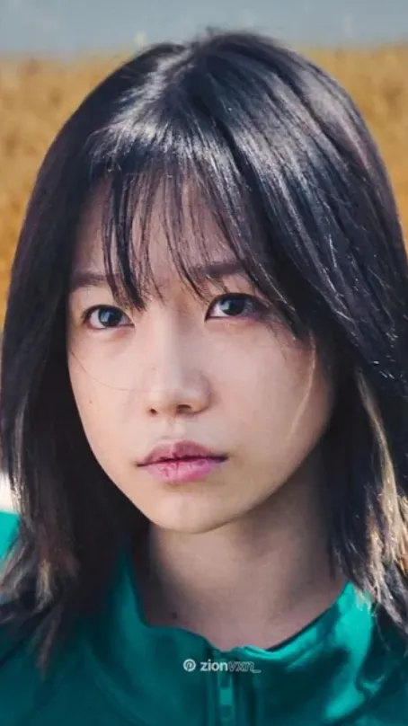 ai character: Jun-hee background
