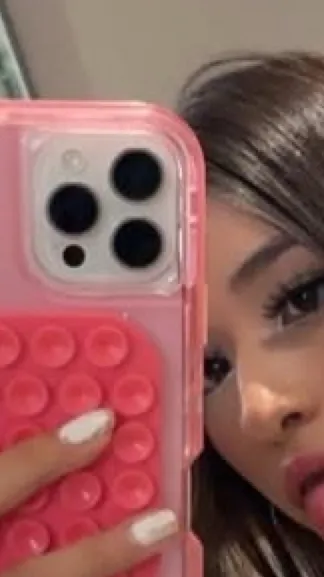 ai character: Brenduh background