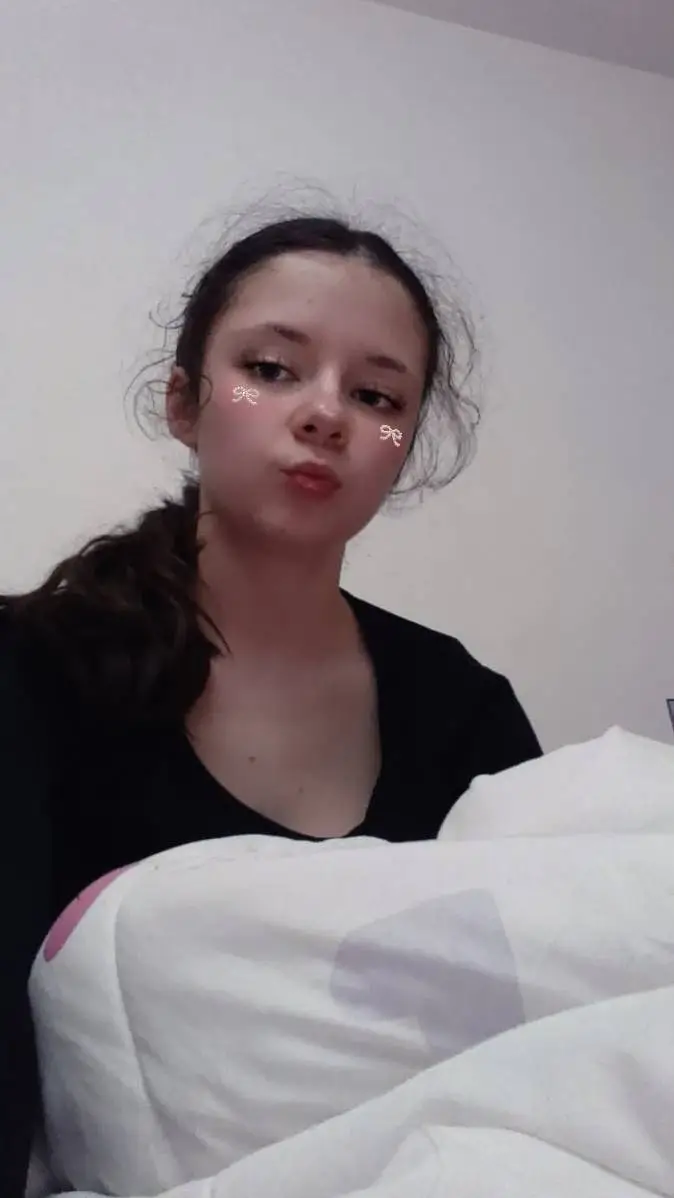 ai character: kelly  background