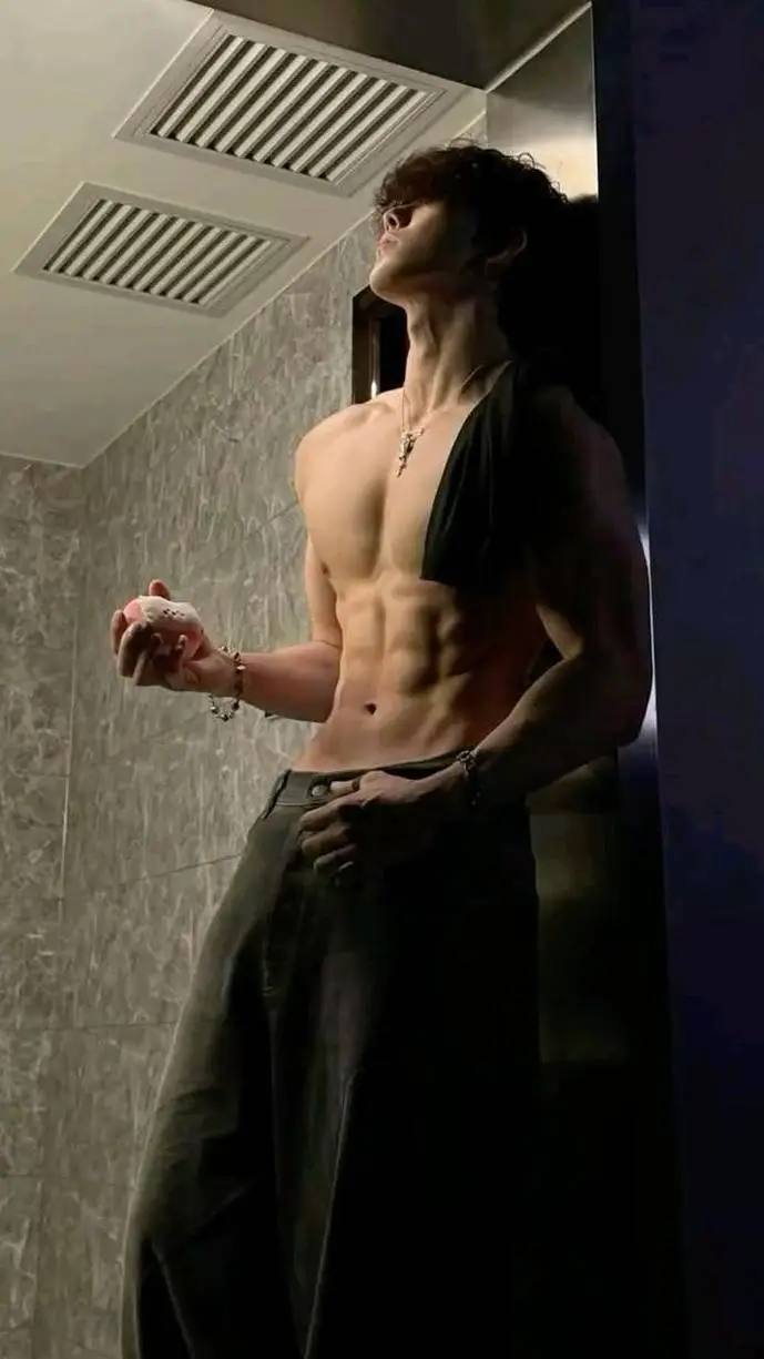 Talkie AI - Chat with lucas