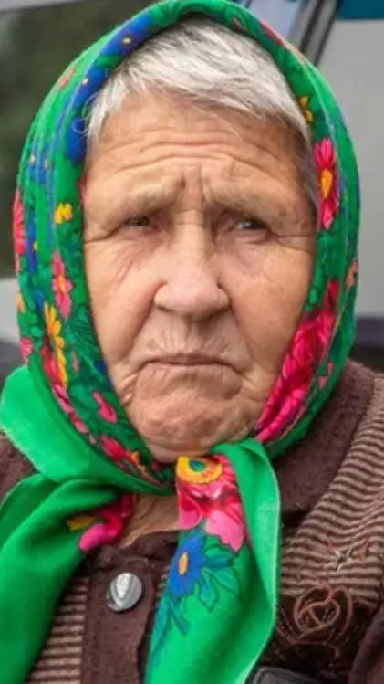 ai character: Алла background