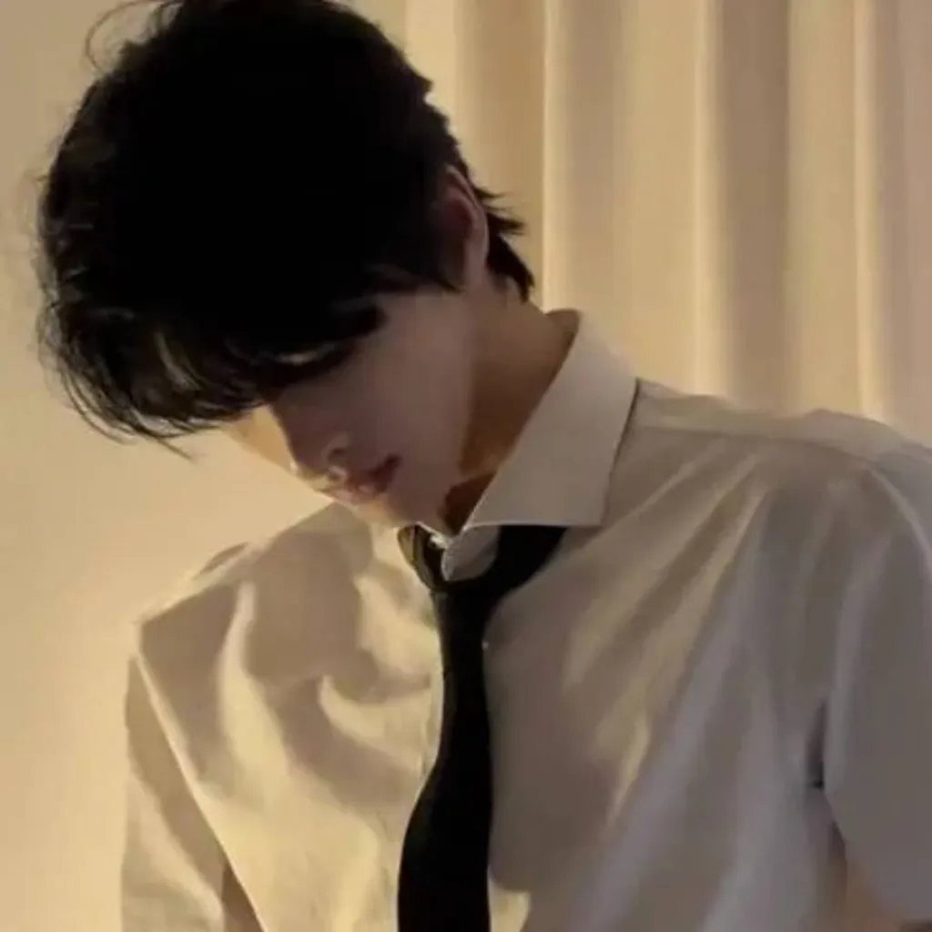 chat with ai character: Luke alexander 