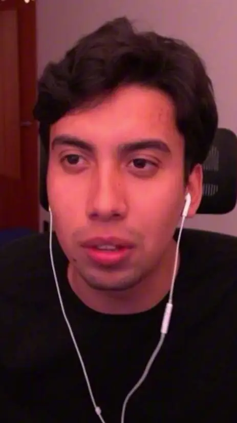 ai character: El Simio Mayor🏆🎀 background