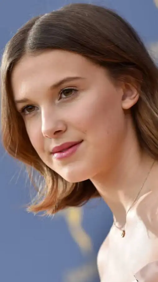 ai character: Once⚡🍷 background