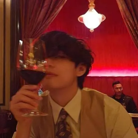 chat with ai character: BTS and blackpink