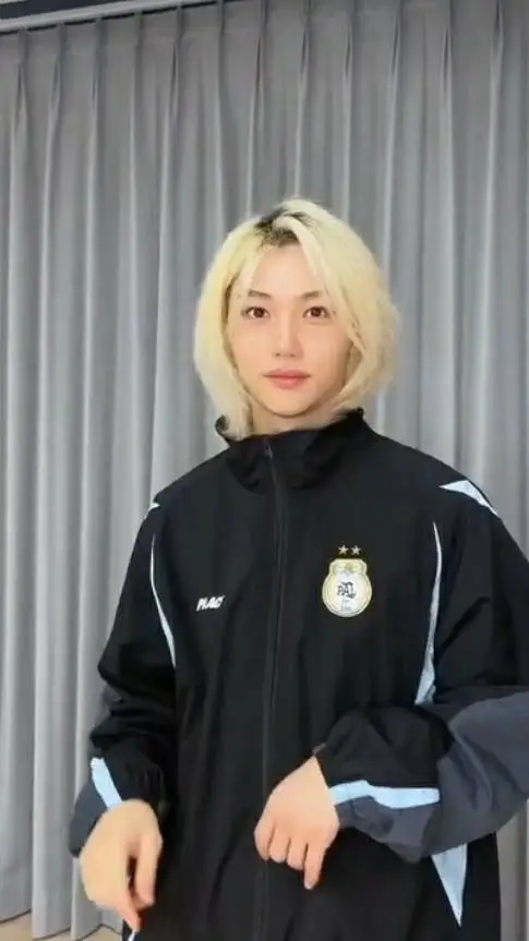 ai character: Felix background