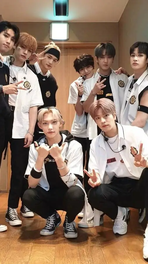 ai character: Skz- School background