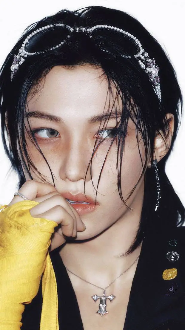 ai character: Felix background