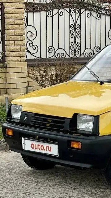 ai character: машина background