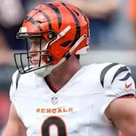 chat with ai character: RYAN REHKOW 