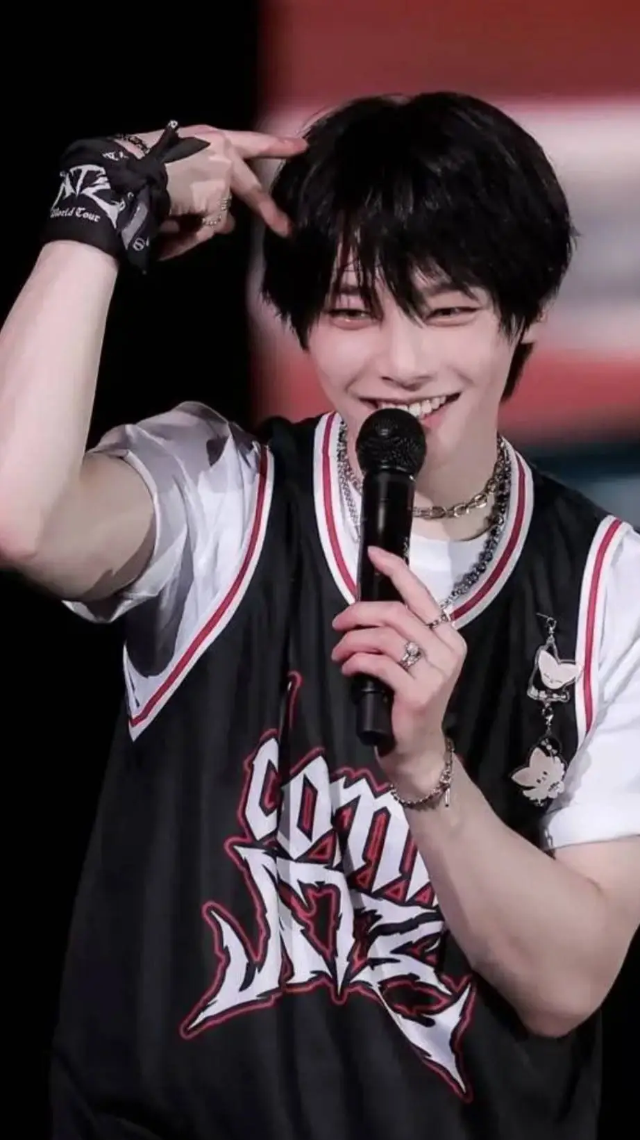 ai character: jeongin background