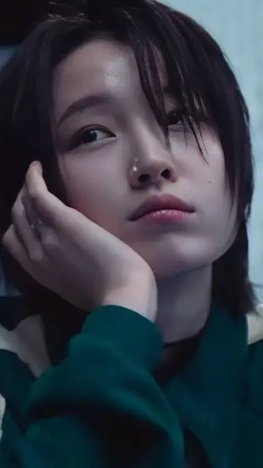 ai character: Se-mi background