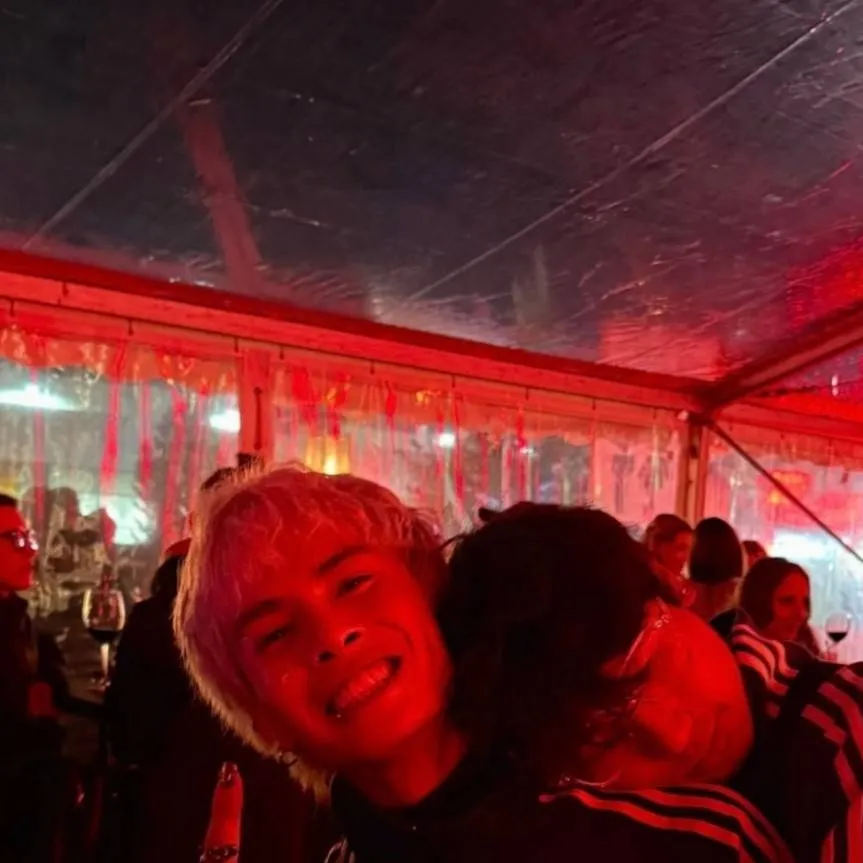 chat with ai character: ph.david