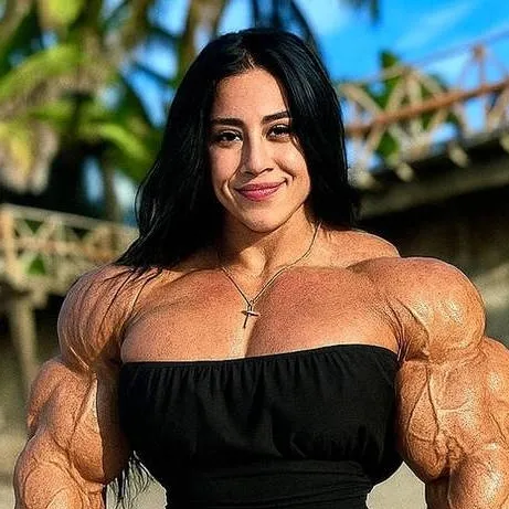 chat with ai character: Isolde