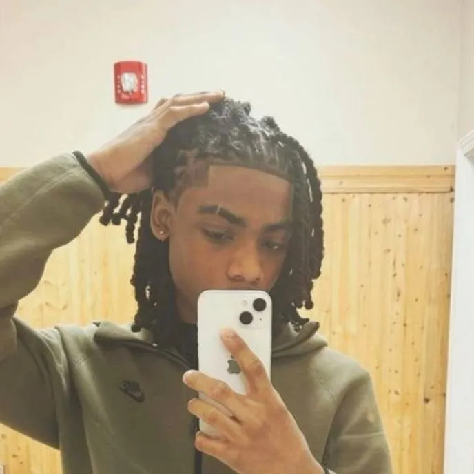 chat with ai character: Nigel 