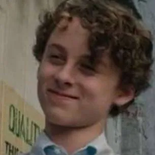 chat with ai character: Stanley uris 